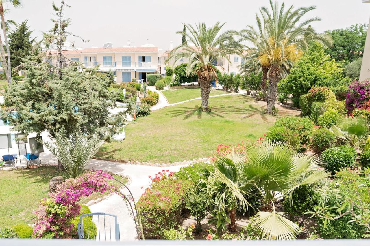 Holiday Apartment Walking Distance To The Sea Paphos Eksteriør billede